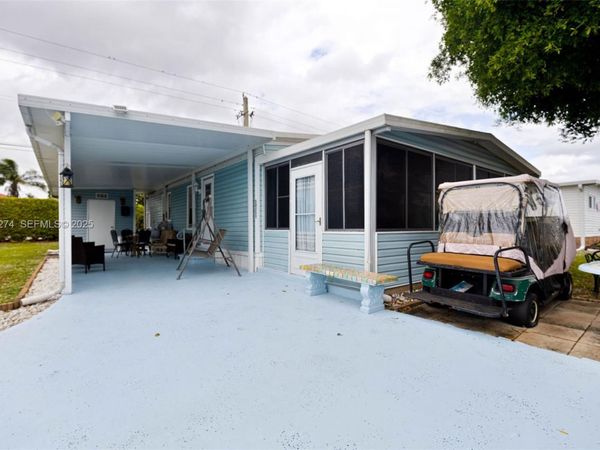 53005 DEL RIO BAY , Palm Beach, FL 33436