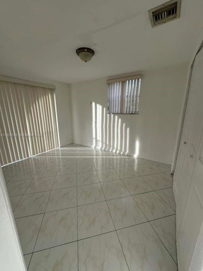 4801 NW 7th St, Unit 210-16, Miami, FL 33126 Photo