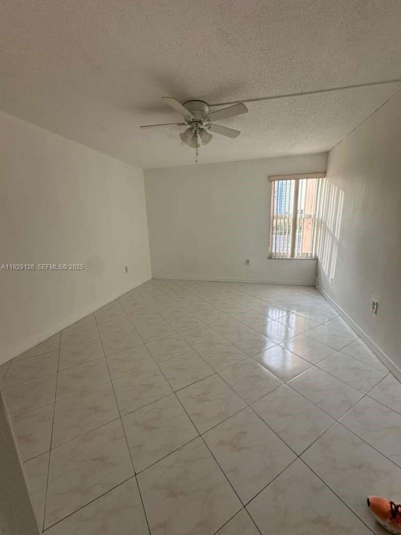 4801 NW 7th St, Unit 210-16, Miami, FL 33126 Photo