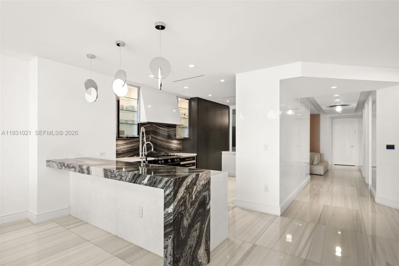 17901 Collins Ave, Unit 1002, Sunny Isles Beach, FL 33160 Photo