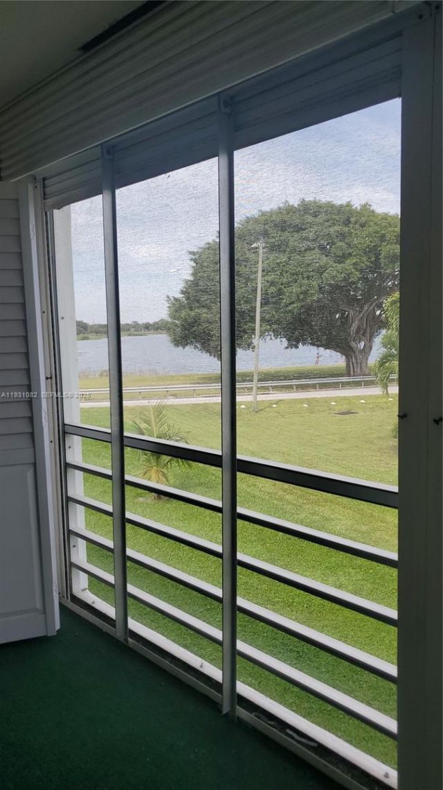 2400 Lake Osborne Dr, Unit 204, Lake Worth, FL 33461 Photo