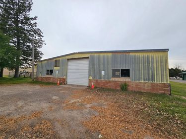 232 Beechwood Ave, Braham, MN 55006