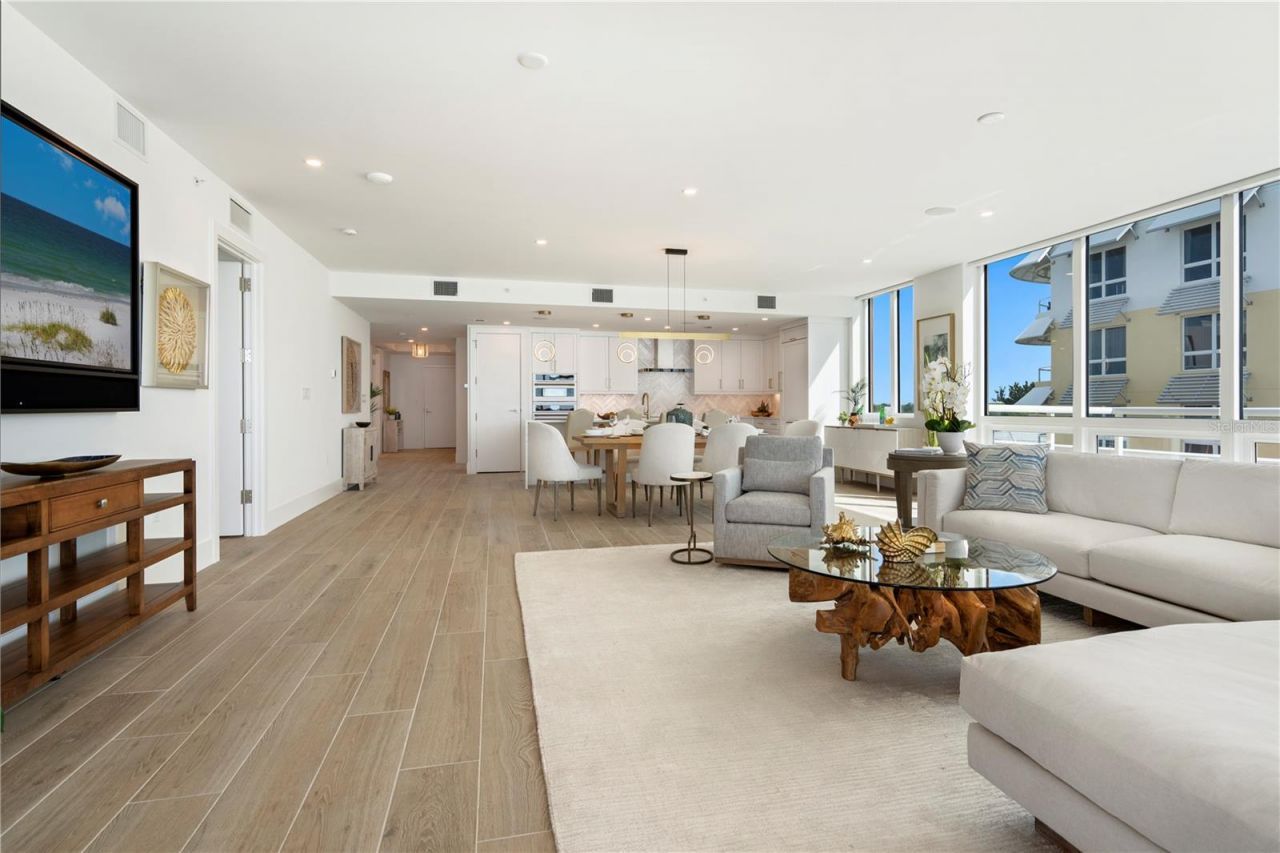 1035 Seaside Drive, Unit 501, Sarasota, FL 34242 Photo