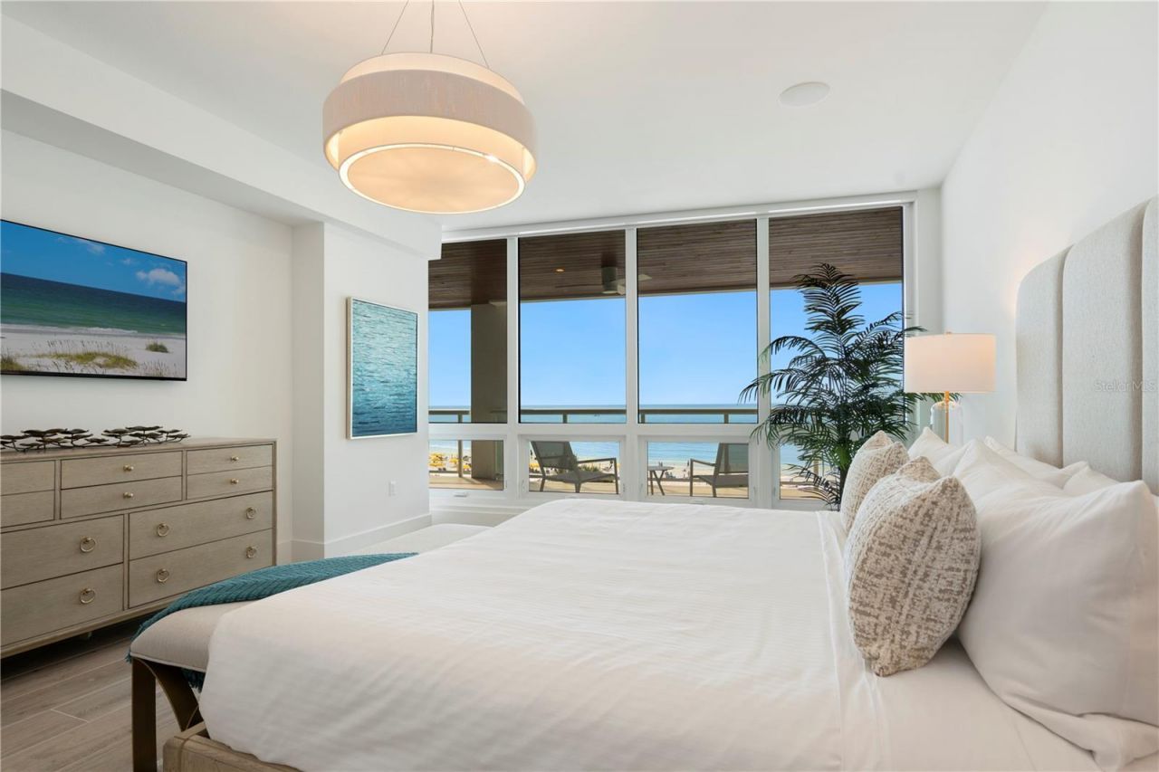 1035 Seaside Drive, Unit 501, Sarasota, FL 34242 Photo