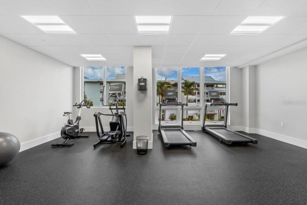 1035 Seaside Drive, Unit 501, Sarasota, FL 34242 Photo