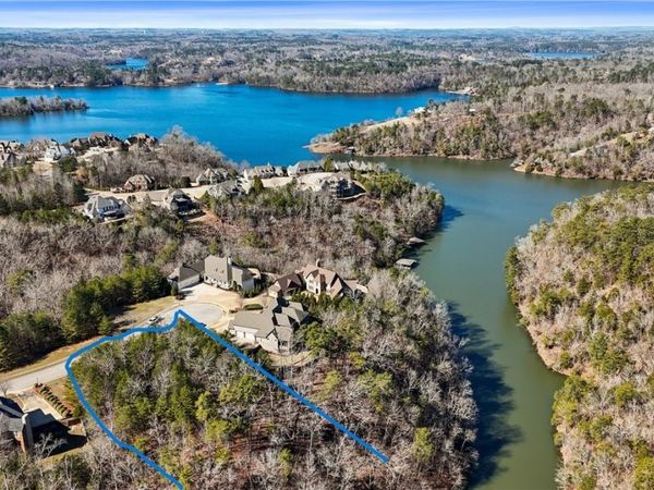 1755 Lake Haven Circle, Tuscaloosa, AL 35406