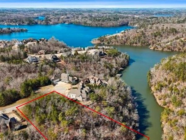 1755 Lake Haven Circle, Tuscaloosa, AL 35406