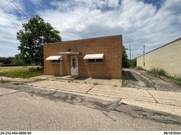 1987 Sanford Street, Muskegon, MI 49441