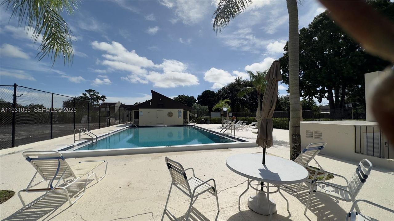 5340 Bosque Ln, Unit 98, West Palm Beach, FL 33415 Photo