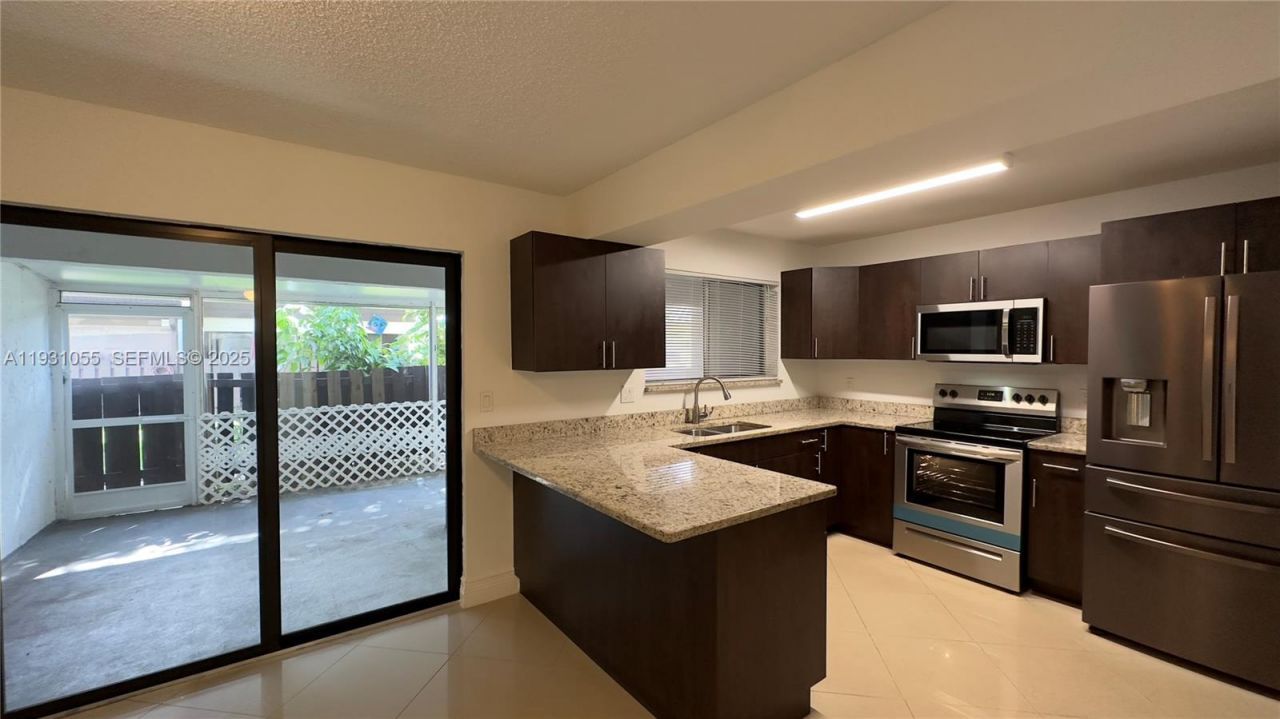 5340 Bosque Ln, Unit 98, West Palm Beach, FL 33415 Photo