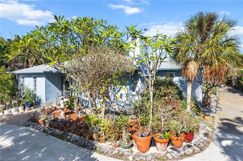 813 105th Ave N, Naples, FL 34108 Photo