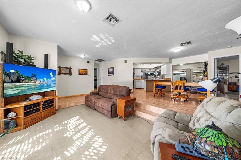 813 105th Ave N, Naples, FL 34108 Photo