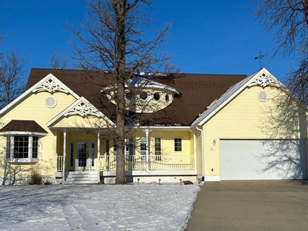111 Oakwood Court, Thief River Falls, MN 56701