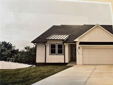 719 Goodlet Circle, Weston, MO 64098