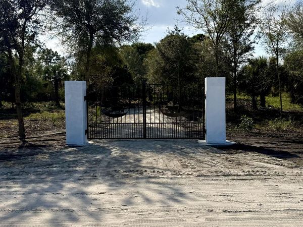 7805 21st Street SW, Vero Beach, FL 32968