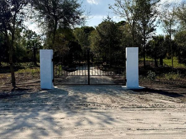 7805 21st Street SW, Vero Beach, FL 32968