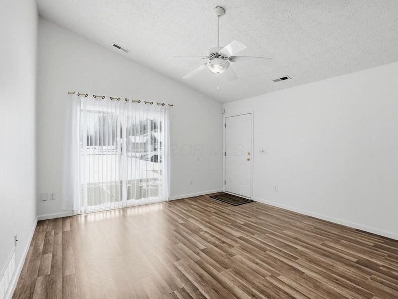 5169 Novelty Avenue, Unit 72E, Canal Winchester, OH 43110 Photo 2