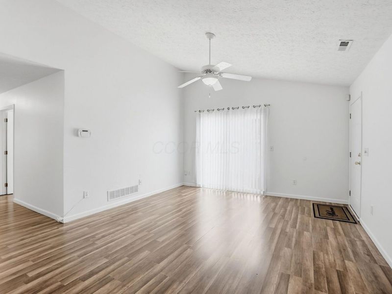 5169 Novelty Avenue, Unit 72E, Canal Winchester, OH 43110 Photo 3