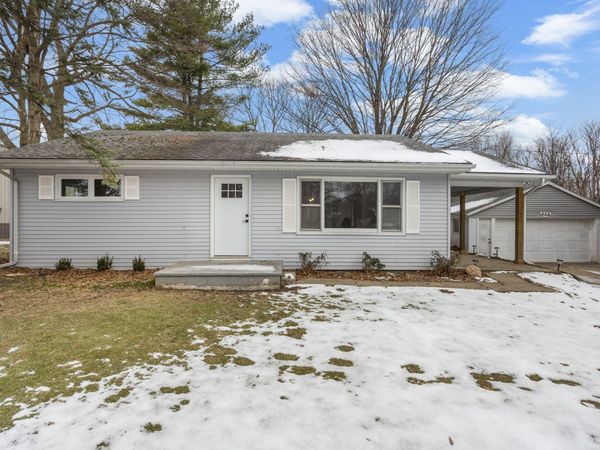 402 S Washington Street, Saybrook, IL 61770