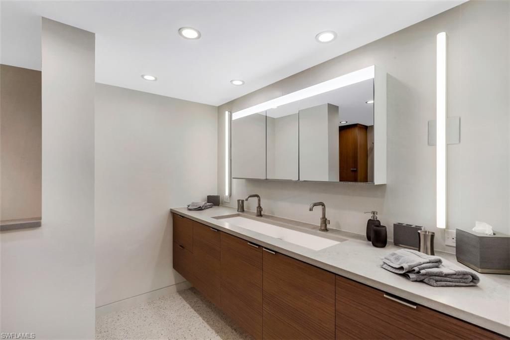 3951 Gulf Shore Blvd N, Unit 1203, Naples, FL 34103 Photo