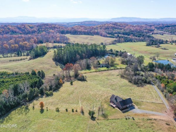 430 Basswood Lane, Kodak, TN 37764