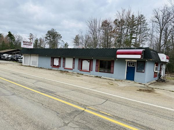 9963 W Higgins Lake Drive, Roscommon, MI 48653