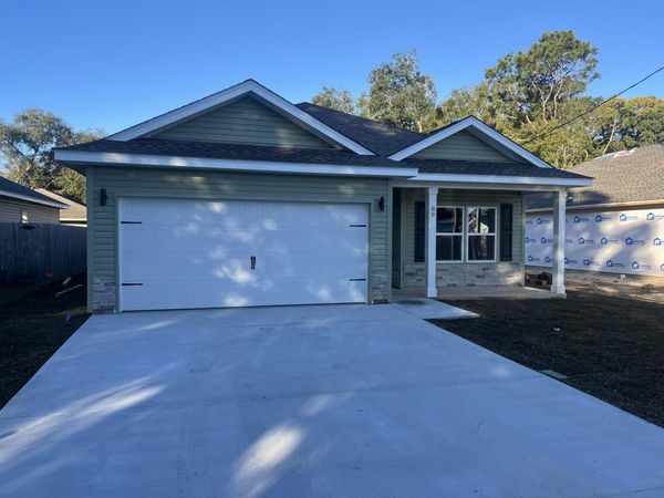 89 Hawkins Road, Fort Walton Beach, FL 32547