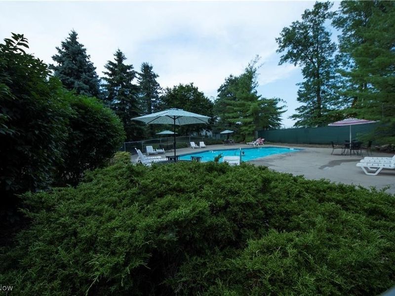 2042 W Reserve Circle, Avon, OH 44011 Photo 11