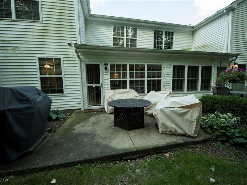 2042 W Reserve Circle, Avon, OH 44011 Photo 3