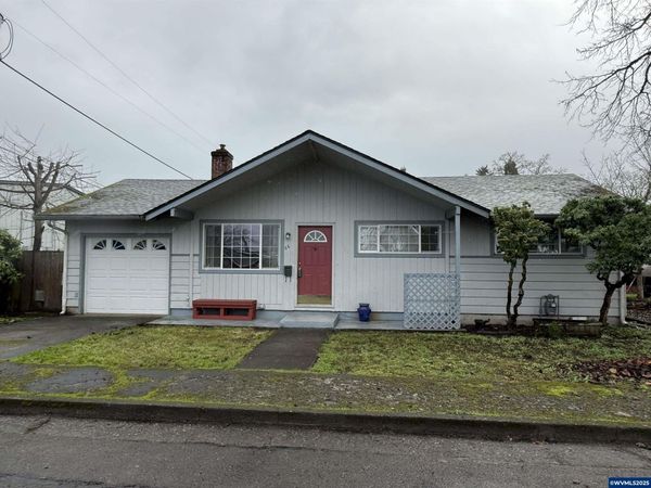 66 Cox St, Lebanon, OR 97355