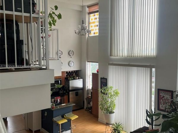 1 Glen Royal Pkwy , Unit 1612, Miami, FL 33125