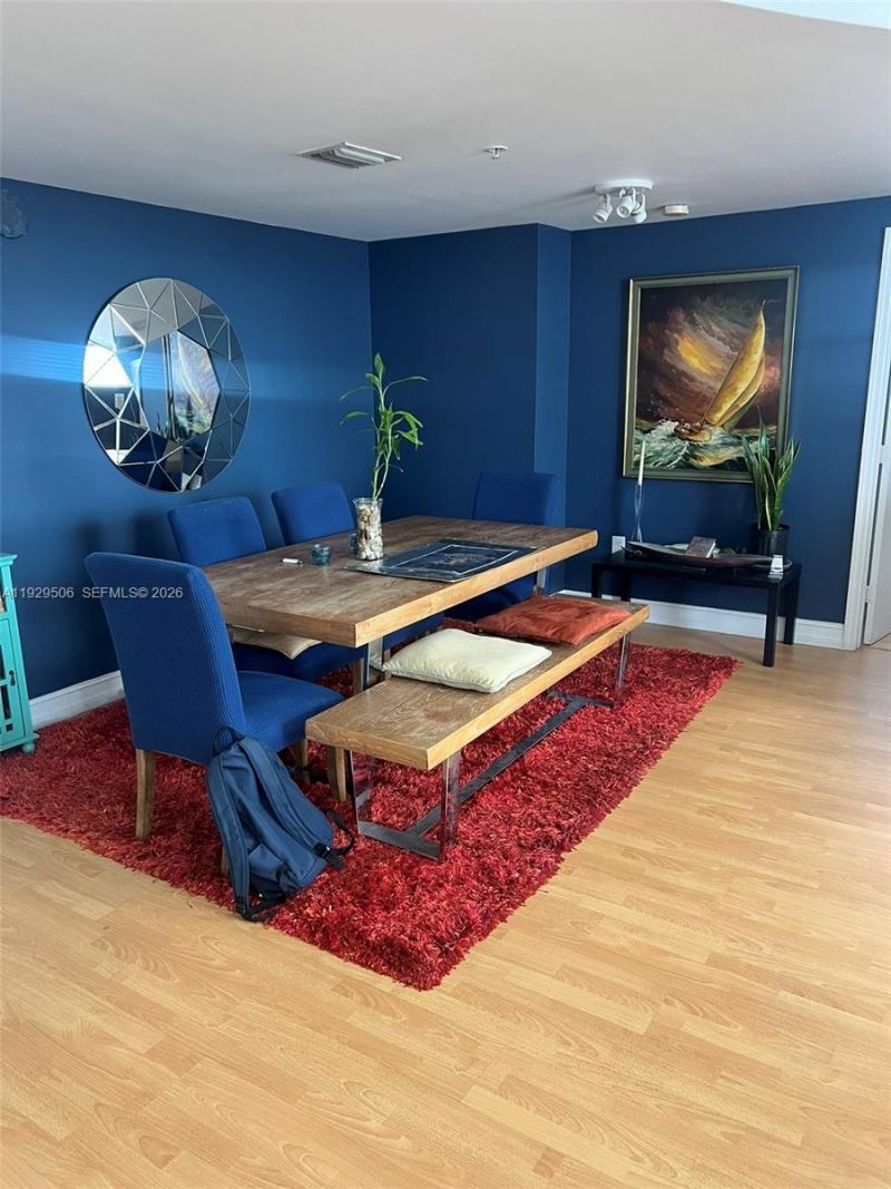 1 Glen Royal Pkwy, Unit 1612, Miami, FL 33125 Photo