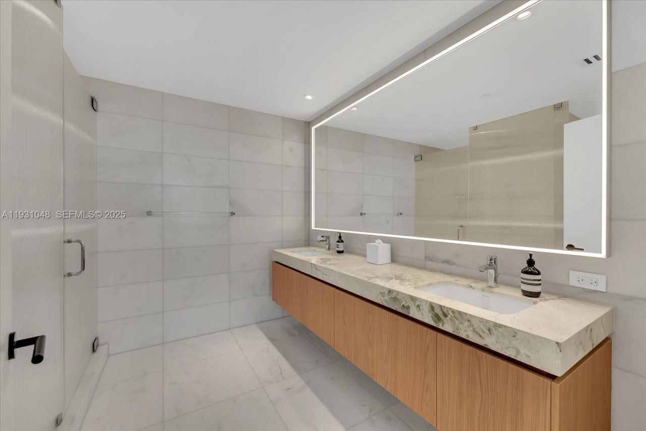 501 West Ave, Unit 3405, Miami Beach, FL 33139 Photo