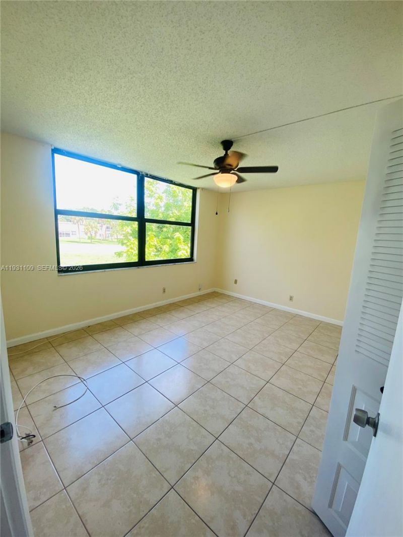7331 NW 18th St, Unit 204, Margate, FL 33063 Photo