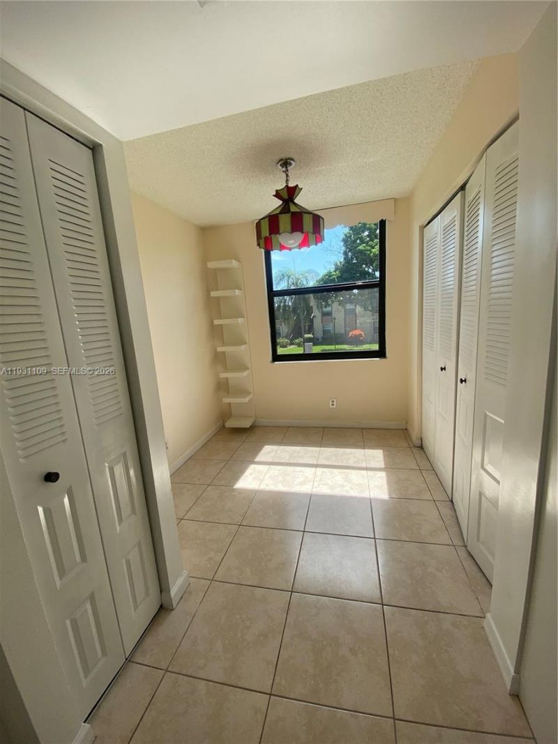 7331 NW 18th St, Unit 204, Margate, FL 33063 Photo