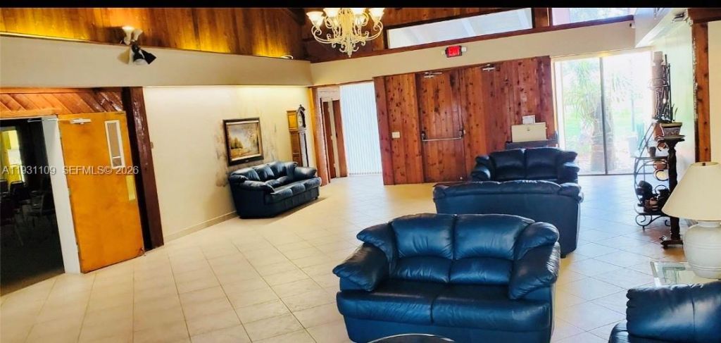 7331 NW 18th St, Unit 204, Margate, FL 33063 Photo