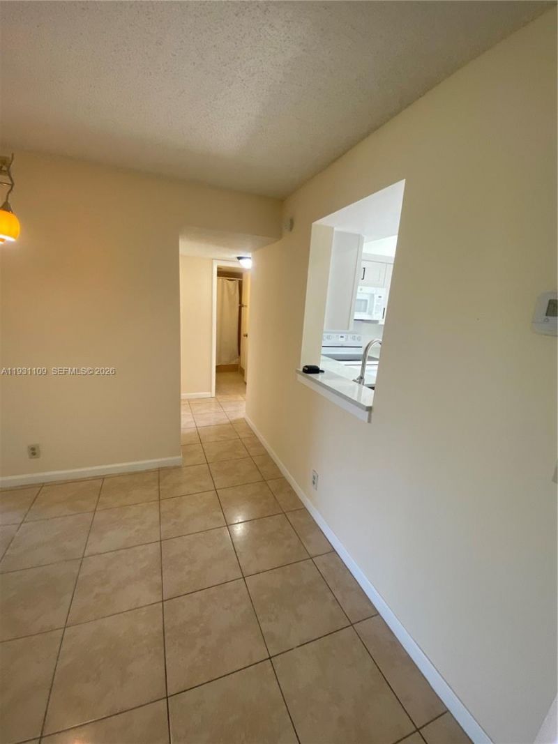7331 NW 18th St, Unit 204, Margate, FL 33063 Photo