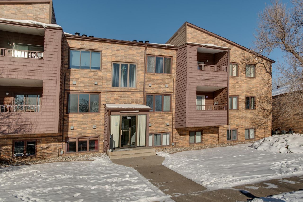 3253 17th Avenue S, Unit 102, Fargo, ND 58103 Main Photo