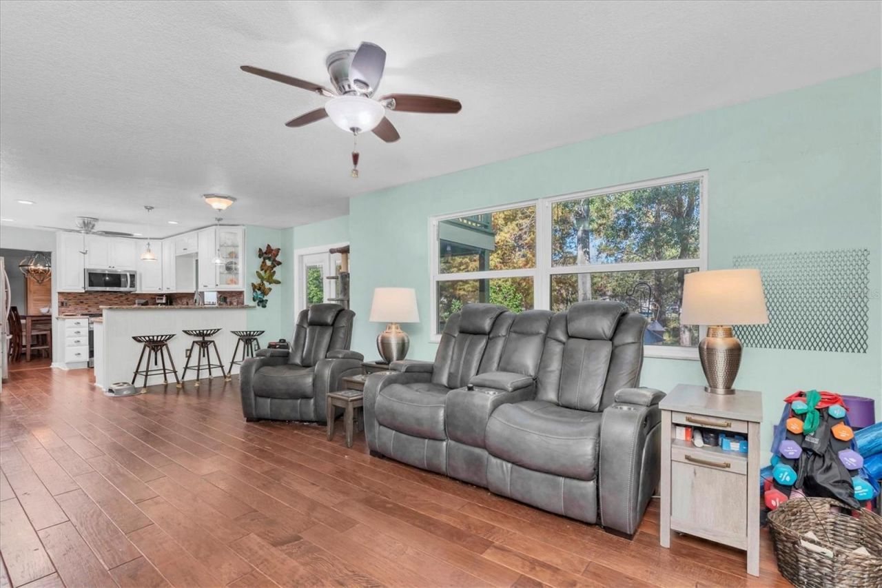 6041 65th Avenue N, Pinellas Park, FL 33781 Photo