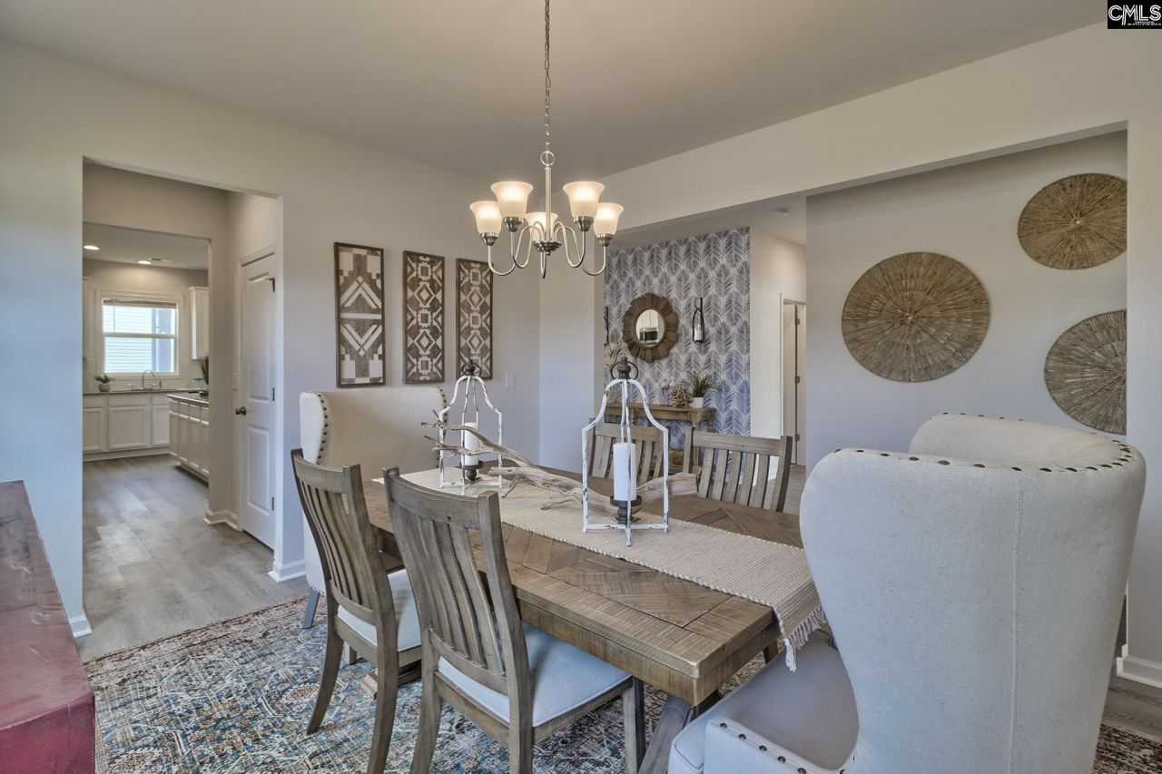 1730 Sweet Meadow Court  Photo 6