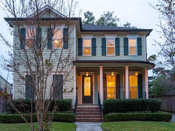 220 LABARRE Drive, Unit B, Metairie, LA 70001