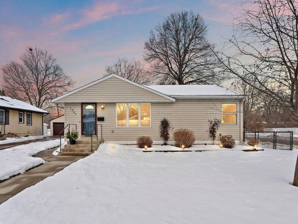 1947 Field Avenue, Saint Paul, MN 55116