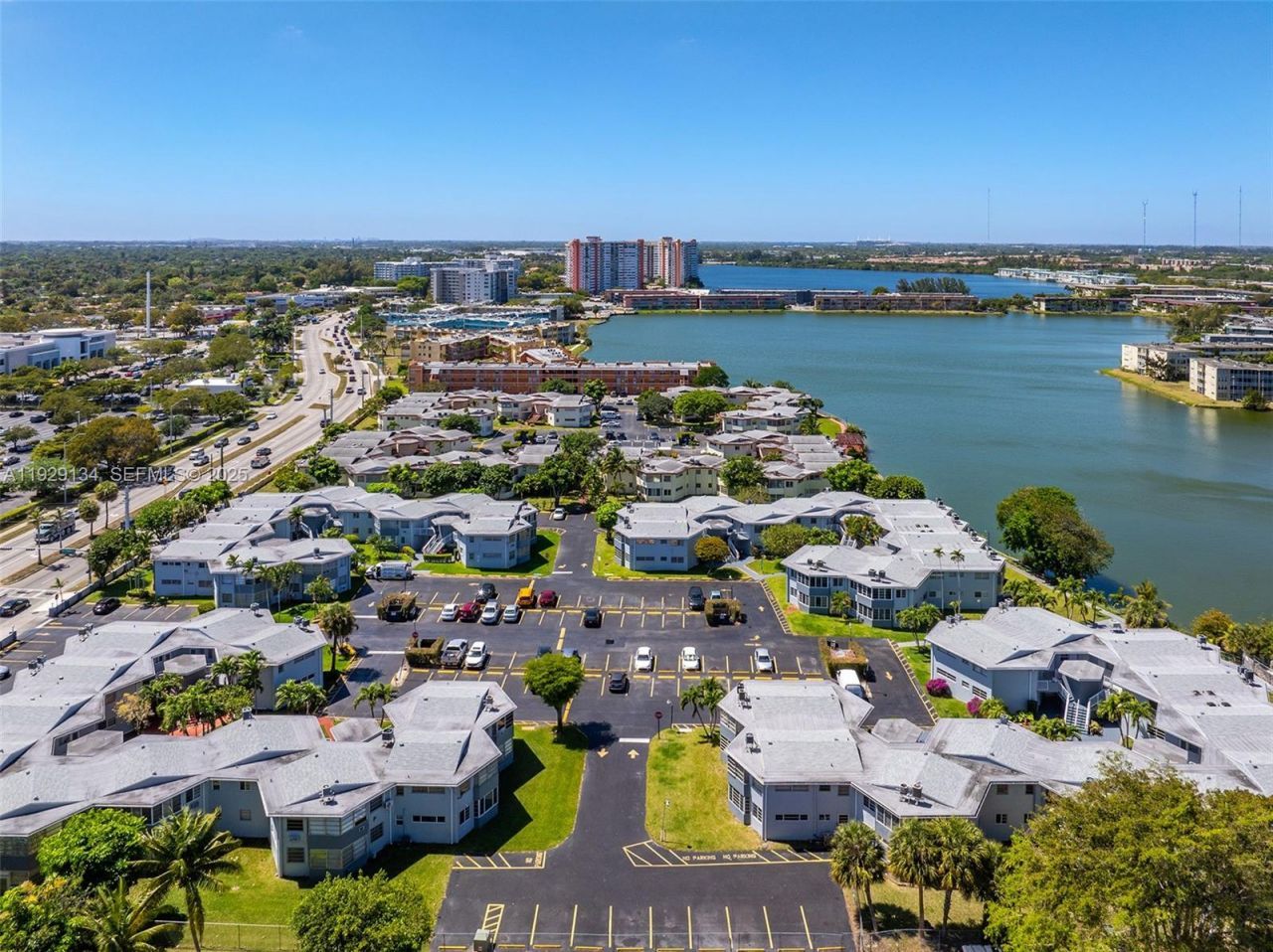 1667 NE Miami Gardens Dr , Unit 145, Miami, FL 33179 Photo