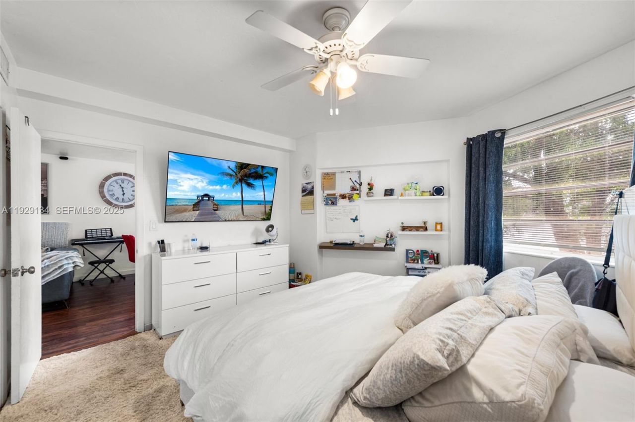 1667 NE Miami Gardens Dr , Unit 145, Miami, FL 33179 Photo