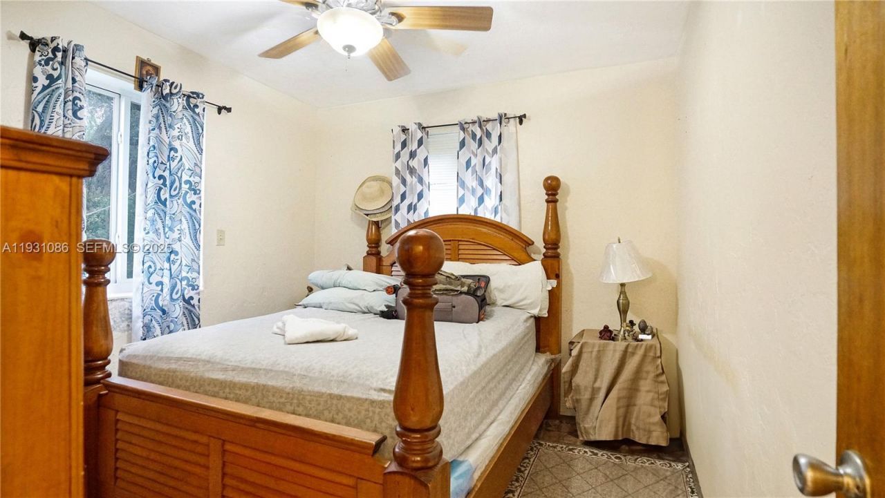 2615 NW 114th St, Miami, FL 33167 Photo