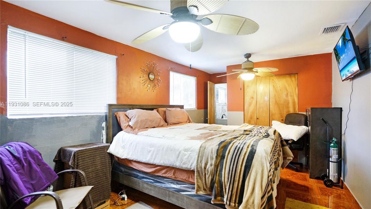 2615 NW 114th St, Miami, FL 33167 Photo