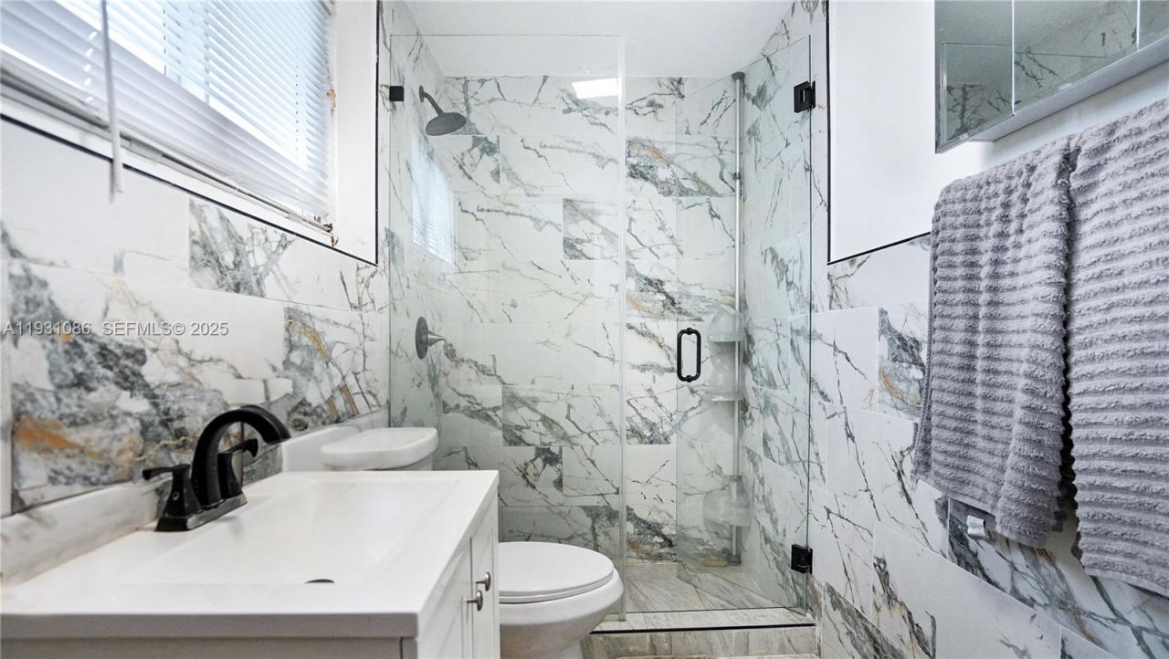 2615 NW 114th St, Miami, FL 33167 Photo