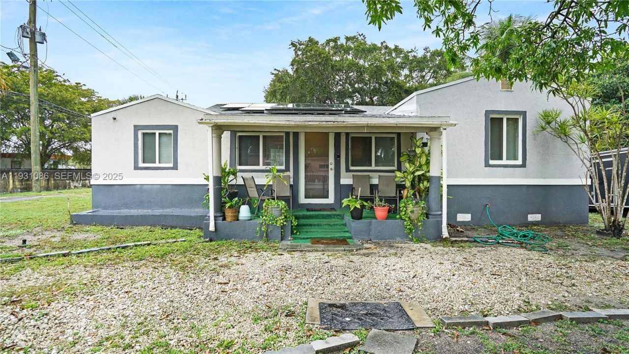 2615 NW 114th St, Miami, FL 33167 Photo