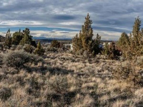 362 SE Wildflower Drive, Madras, OR 97741