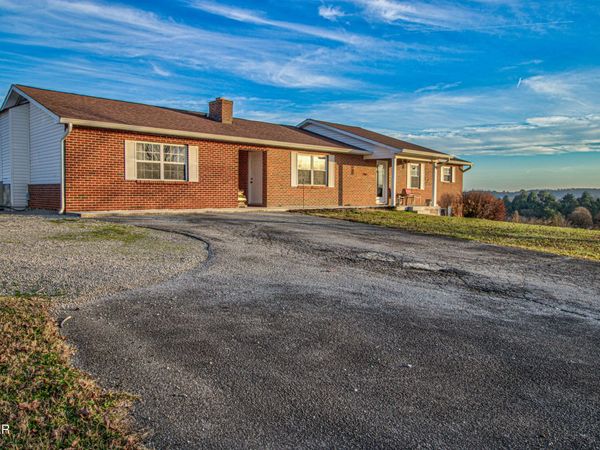 500 Allison Town Road, Philadelphia, TN 37846